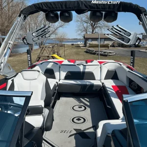 hmvlwxamoogr2qgh9k6d_cropped